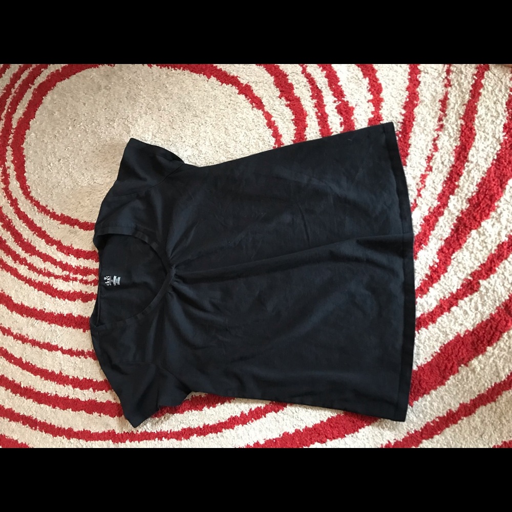 Black v-neck maternity shirt